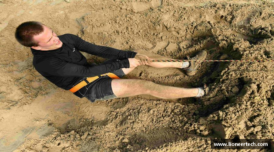 力量源自团结，胜利因我们！